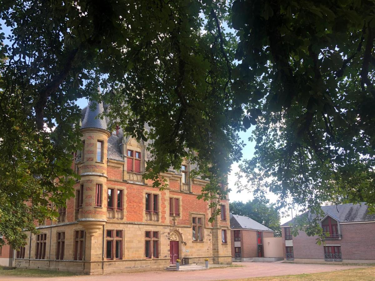 Château de Petit Bois Cosne-d'Allier Exterior foto